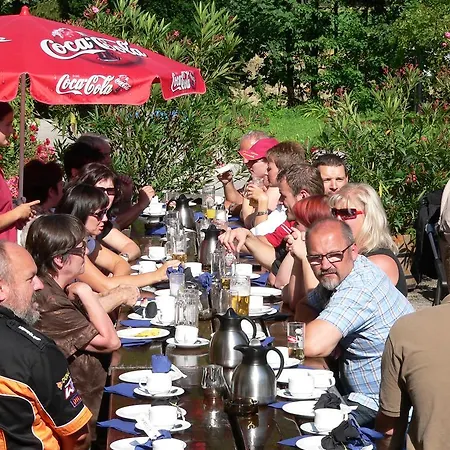 Perbersdorfer Heuriger Πανσιόν