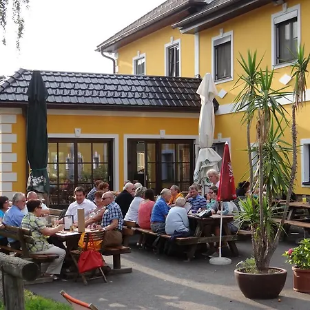 Pensjonat Perbersdorfer Heuriger 3*