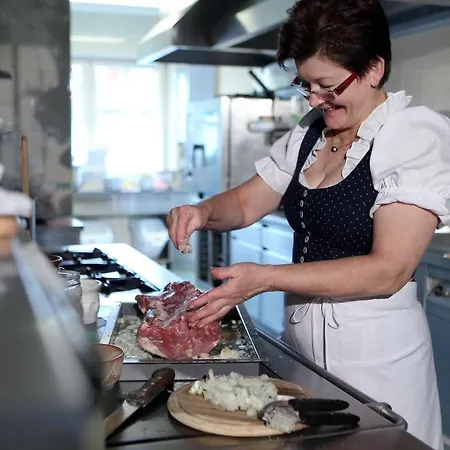 Perbersdorfer Heuriger Πανσιόν 3*