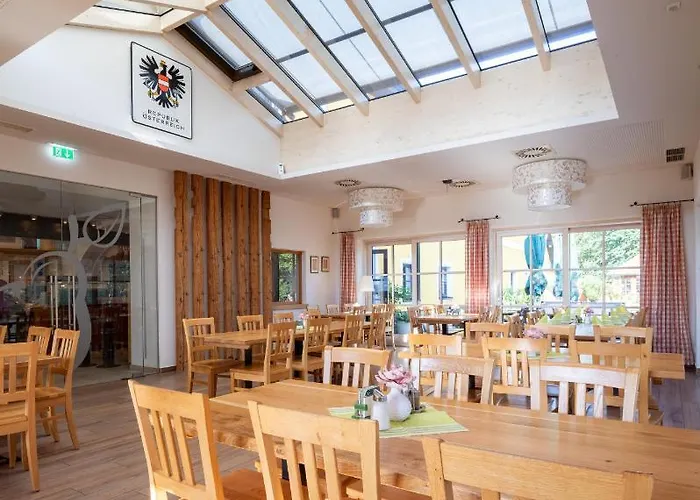 Perbersdorfer Heuriger Gasthof 3*