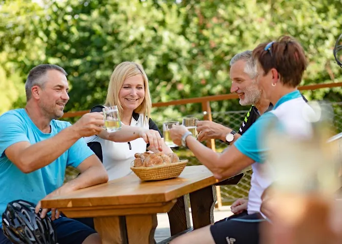 Perbersdorfer Heuriger 3*