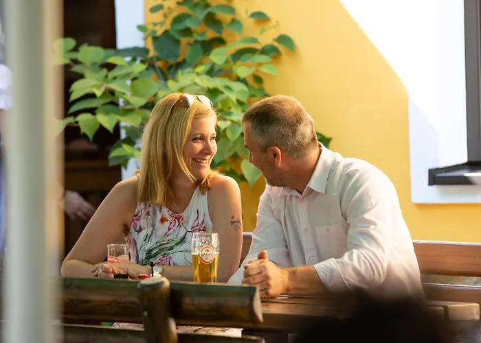 Perbersdorfer Heuriger بيت ضيافة