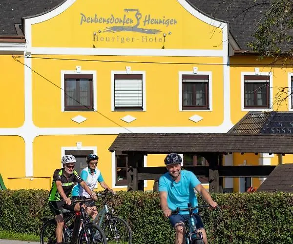 بيت ضيافة Perbersdorfer Heuriger 3*