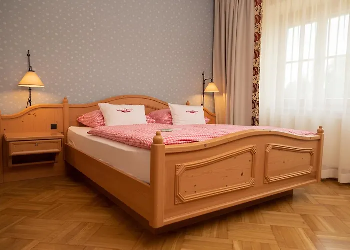 Perbersdorfer Heuriger 3*